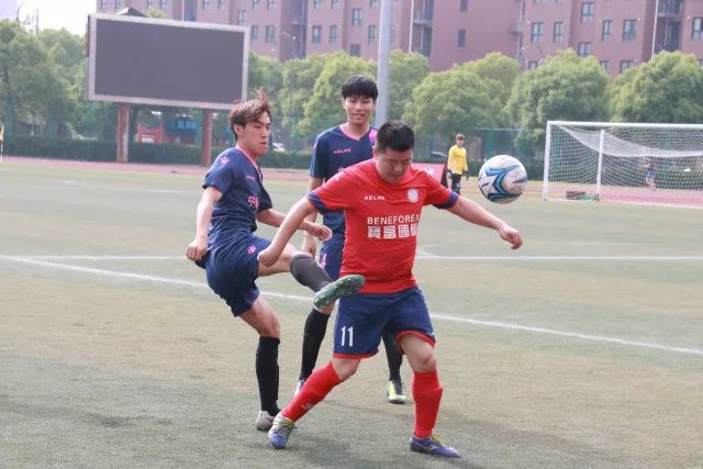 曼城盯上恩迪亚耶，埃弗顿开价8000万镑